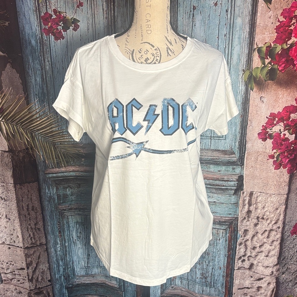 Vintage Canvas AC DC T-Shirt‎ New In Package, size small and medium